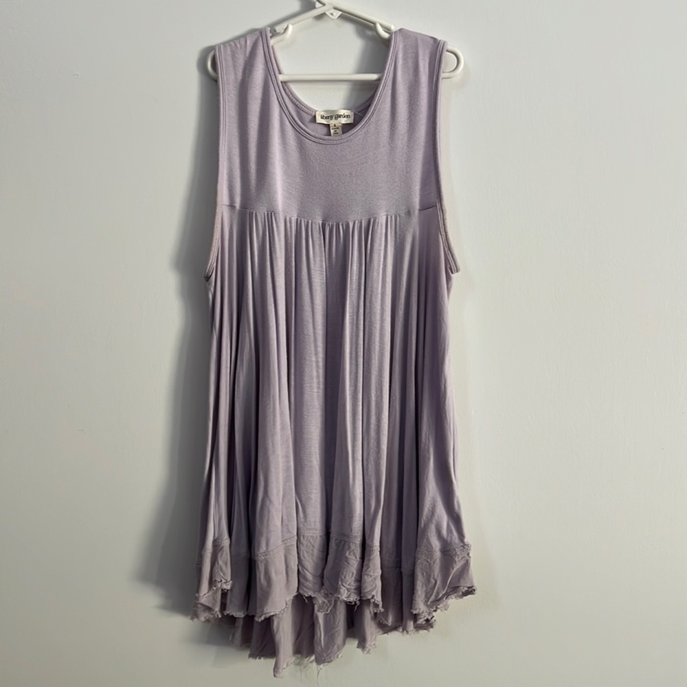 Flowy Tank